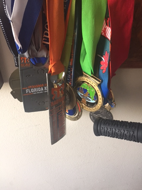 half-marathonandragnar-medals